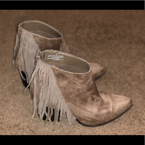 Size 7.5 Western Style Booties - Picture 2 of 4